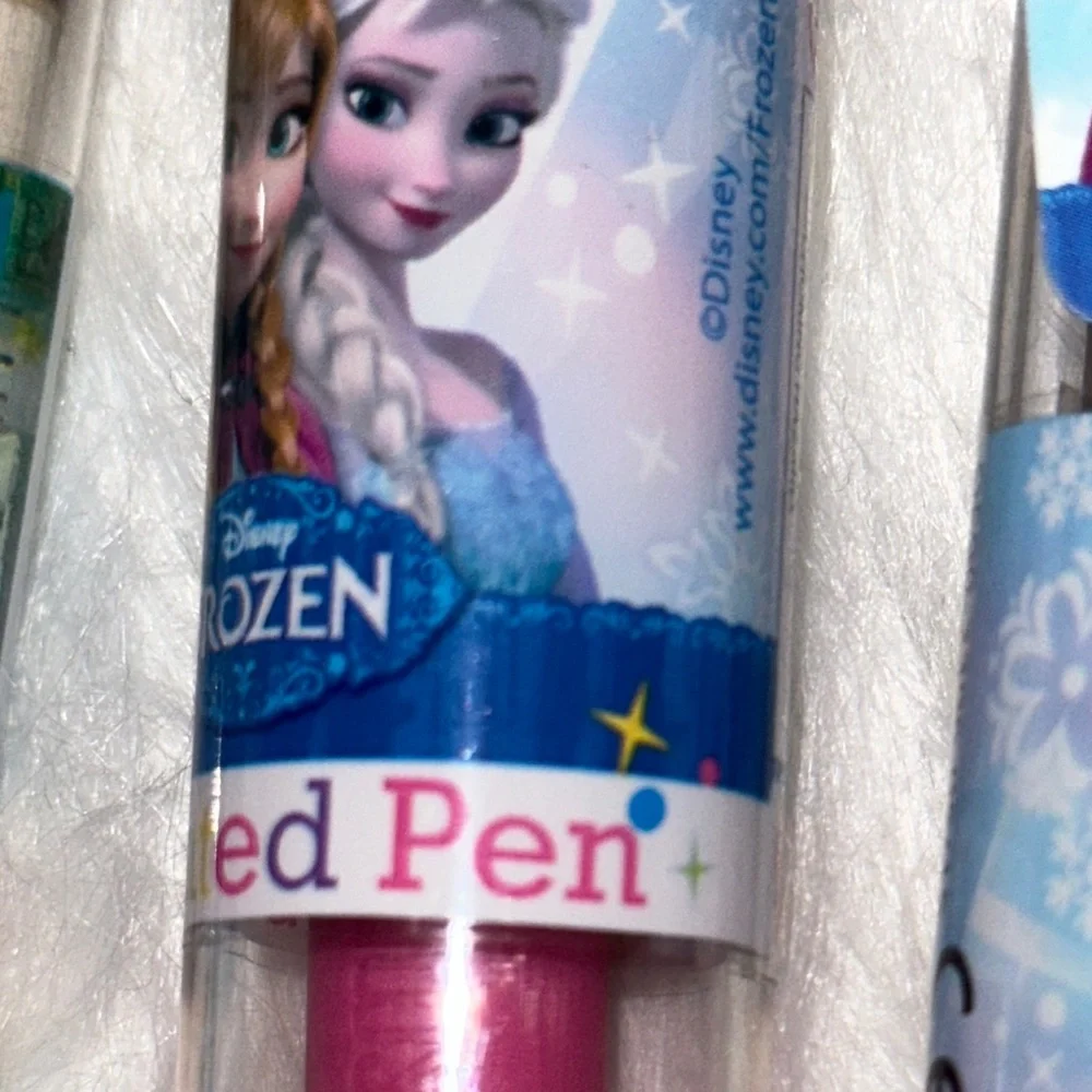 Disney Frozen Scented Pencil & Pen Set Scentco Sven Cola